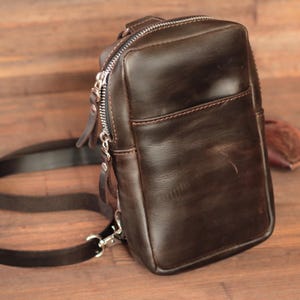 Leather Phone Sling Bag: Minimalist Crossbody Fanny Pack
