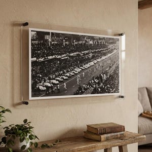 Round Corner Acrylic Floating Picture Frame