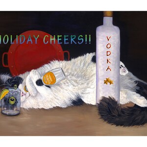 Biglietto di auguri per le feste per gli amanti dei gatti, tratto dal dipinto a olio "Catatonic". Gatto tuxedo a pelo lungo e bottiglia di vodka. Piatto rosso decorativo.
