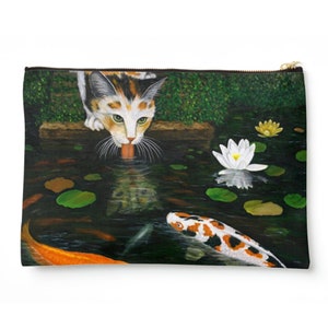 Calico Cat Looking at Koi Fish Zip Bag. Waterlilly koi pond. Reflections in water. Whimsical cat lovers zip pouch. Green foliage background.