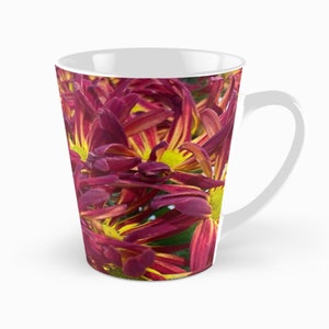Red Daisies coffee mug. Red and yellow petals ceramic mug. Floral Lovers gift. Dishwasher and microwave safe.