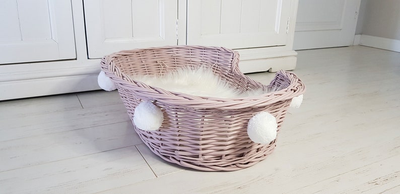 York, Maltese, Shih Tzu, Maine Coon Wicker Bed Cat Dog Wicker Lair with Pompons Bright Roses For Dog,Cat