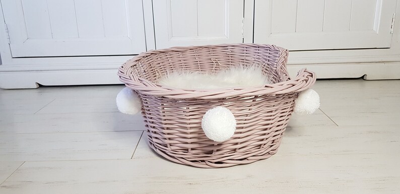 York, Maltese, Shih Tzu, Maine Coon Wicker Bed Cat Dog Wicker Lair with Pompons Bright Roses For Dog,Cat