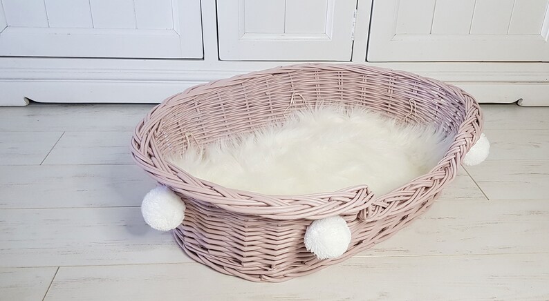 York, Maltese, Shih Tzu, Maine Coon Wicker Bed Cat Dog Wicker Lair with Pompons Bright Roses For Dog,Cat