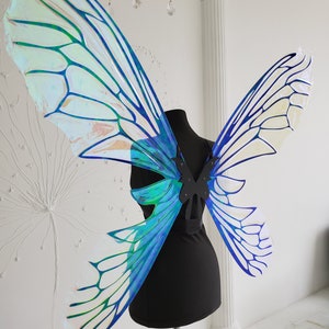 Alas De Hadas Estilo Tinkerbell Iridiscente Chicas De Etsy Si estas pensando en hacer un disfraz de hada para tu hija, tienes que hacerte con dos complementos indispensables: etsy