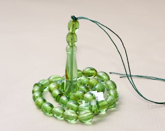 Rosario islamico in ambra verde, 33 grani d'oliva Misbaha