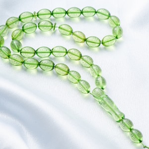 Green amber prayer beads made of 33 olive shape beads, Calibrated 12x09mm beads, Beautiful vibrant green color, Muslim Prayer Beads