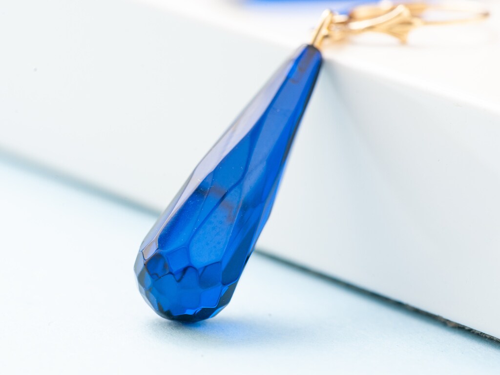 Orecchini Pendenti In Ambra Blu, Blu Scuro, Argento Placcato Oro, Chiusura A Levetta, 43x15 Mm, Amber By Mazukna