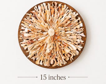 Decoración de pared con flores de conchas / Arte con conchas de ostras / Arte con conchas marinas / Adorno de pared bohemio costero / Regalo para casa de playa /