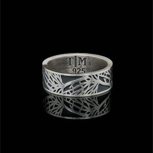 Men&#39;s Tree of Life Engraved Silver Ring, Oxidized Yggdrasill Ring, Handmade Jewelry, Wedding Band, Statement Celtic Signet Ring, Unisex Ring