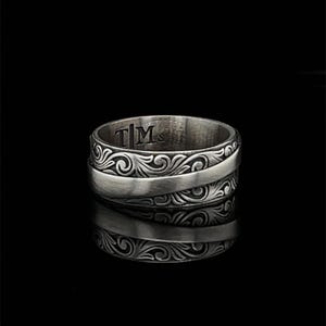 9mm Wedding Band, Stylish Men&#39;s Ring, Oxidized Engraved Ring, Vintage Engraved Wedding Band, Engagement Ring