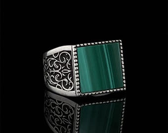 Vintage Malachite Ring, Elegant Jewelry with Engraved Design