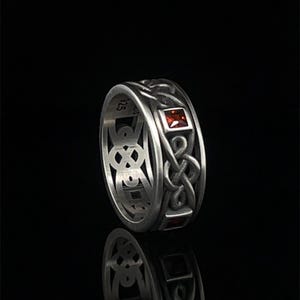 Sterling Silver Celtic Ring, Garnet Gemstone Celtic Ring, Celtic Jewelry, Celtic Band in Vintage Style Ring, Celtic Band Statement Ring