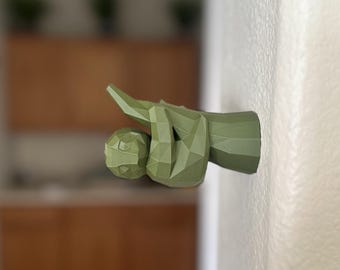 3D-Printed Sloth Sculpture – Low-Polygon Desk or Wall Decor