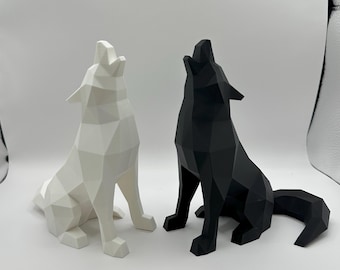 3D-Printed Low-Polygon Wolf Sculpture – Geometric Modern Decor