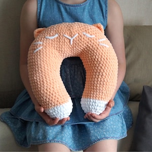 Crochet Travel Neck Pillow in Cat design - PDF Pattern