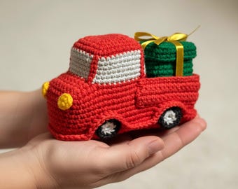 Christmas Truck & Gift Box: Crochet pickup pattern (PDF download)