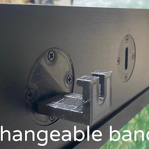 Interchangeable Band Hook