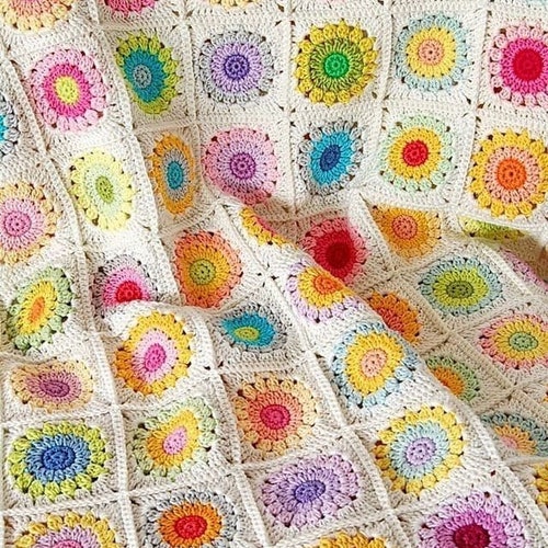 Floral Granny Square Crochet Bed Cover - Etsy
