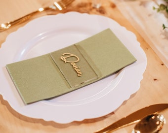 Custom Acrylic Place Cards // Wedding Place Cards, Acrylic Wedding Place Cards, Acrylic Name Cards, Hand Painted Acrylic Place Cards