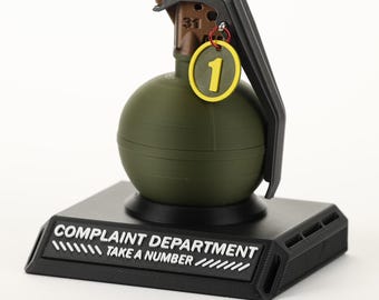 Grenade à ressort, gadget de bureau amusant, jouet de fantaisie, jouet de lancement à tirette, cadeau déco de bureau de style militaire pour lui, jouet de bureau