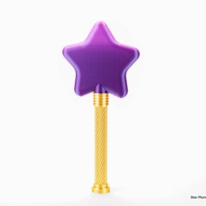 Peut inclure: Une baguette magique en forme d'&eacute;toile violette avec un manche dor&eacute;. L'&eacute;toile est de couleur prune fonc&eacute;e et le manche a un design torsad&eacute;. L'objet est sur le th&egrave;me de la magie.