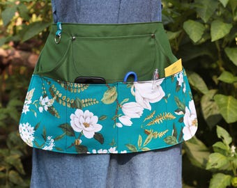 Blue & Green Apron With 7 Pockets, Womens Waist Apron For Gardening, Vendor, Teacher Kitchen Tasks Cotton Canvas Deep Turquoise White Floral