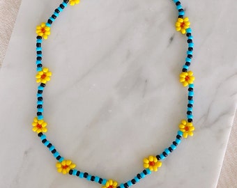 Seed Bead Flower Necklace | Beaded Flower Necklace | Flower Choker