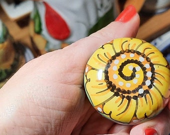 Ceramic wine stoppers with cork hand decorated in Italy. Pottery stopper cork hand made in Italy artisanal