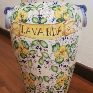 Umbrella stand umbrella stand 17 inches hand made in Italy artisan piece. Deruta. Will be sent with guaranteed piece. Water resistant.