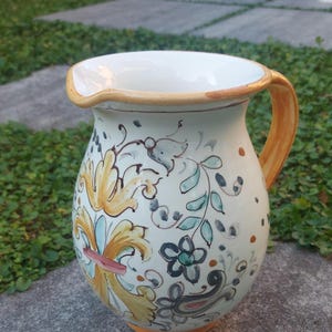 Pitcher vase dishwasher safe for wine water water coffee ruster pottery hand made in Italy. Artisan piece Deruta majolica made in Italy