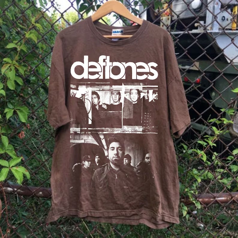 Discover Camiseta Deftone Banda Rock Música Deftone Band Merch para Hombre Mujer