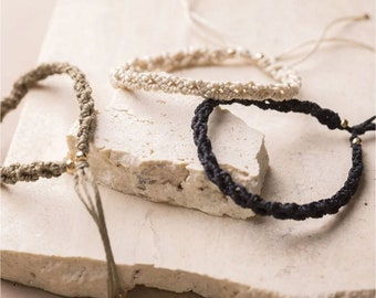 DIY Macrame Bracelet Kit / Learn to make macrame bracelets / Craft gift / How to make macrame bracelets