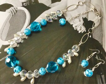 Betty-Blue Bauble Necklace & Earring Set