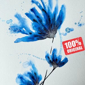 Pintura de acuarela floral azul abstracta/Decoración de pared floral azul moderna/Elegante pintura de flores pintada a mano para sala de estar/Regalo para ella