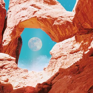 MOAB Arch Moon Phase
