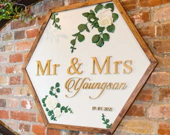 Large Personalised Wooden Hexagon Floral Wedding Sign, Mr &  Mrs centrepiece idea,  Wedding Welcome plaque, Wooden Rose, Ceremony Decoration