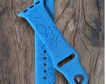 Gepersonaliseerde Apple-compatibele horlogeband: op maat gegraveerde siliconen band, UNDER The SEA, Fish, Wales