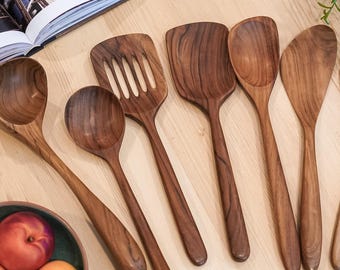 Signature Teak Wood Cooking Utensils Set of 7, Kitchen Tools Set of 7