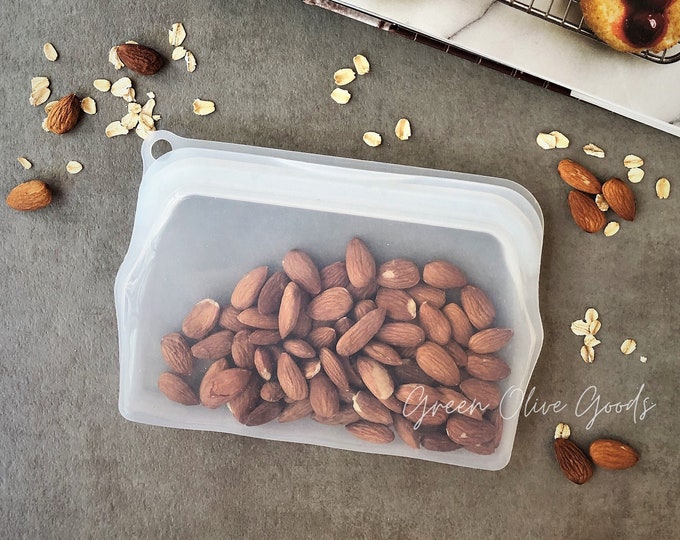 Reusable Silicone Food Storage Snack Bag Size 4.8" Tall (17.2 oz)
