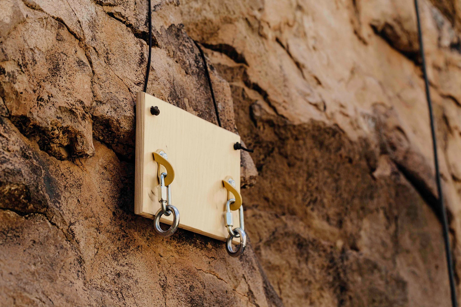 Rock Climbing Anchor Board Climber Hangboard Training Aide Attatchment