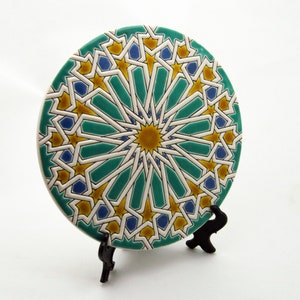 Round coaster. Round tile. Cuerda seca. Dry rope tile. Hispanic-Moorish tile. Hand painted