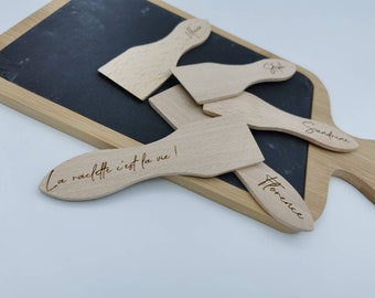 Spatule raclette en bois de hêtre du Jura personnalisable