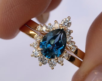 Teal Montana Sapphire and Diamond Engagement Ring Set,Teal Sapphire Engagement Ring,Halo Engagement Ring,Pear Cut Sapphire Ring