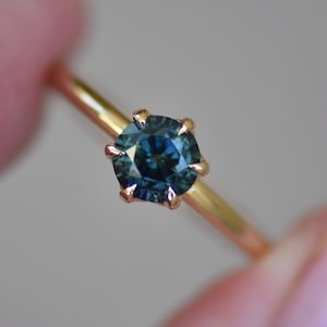 Six Prong Teal Sapphire 14K Gold Solitaire Engagement Ring,Solitaire Sapphire Ring,Round Sapphire Ring,Simple Solitaire Ring,Dainty Ring