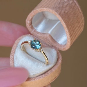 Montana Sapphire Ring 14k Gold,Montana Sapphire Engagement Ring,Teal Green Sapphire Ring,Green Montana Sapphire Ring,Teal Edwardian Ring