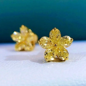 Yellow Diamond Studs Earrings 18K Gold,Fancy Yellow Diamond Earrings,Diamond Cluster Earrings,Diamond Flower Earrings,Real Diamond Earrings