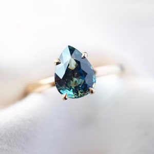 Teal Blue Montana Sapphire Ring Pear Shape 14K Gold,Montana Sapphire Engagement Ring,Pear Shape Montana Sapphire Ring,Teal Blue Sapphire
