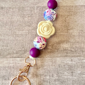 Cream rose and floral silicone bead lanyard keychain / badge holder / teacher lanyard / ID holder / breakaway lanyard /  Spring / flowers