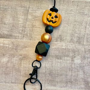 Jack o lantern metallic silicone bead lanyard and keychain / badge holder / teacher lanyard / ID holder / breakaway lanyard / fall lanyard